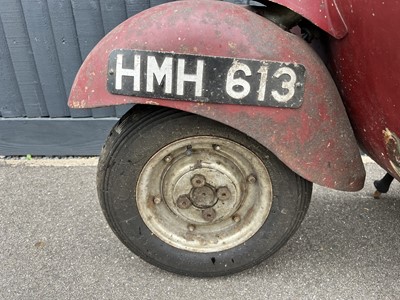 Lot 117 - 1952 Vespa Douglas Rod Model