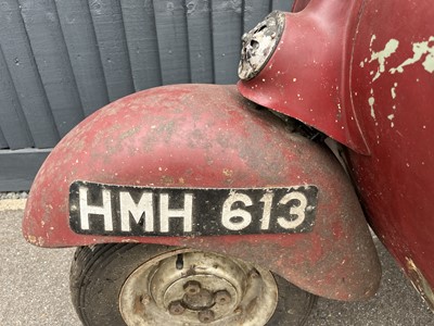 Lot 117 - 1952 Vespa Douglas Rod Model