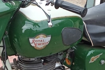 Lot 354 - 1961 Royal Enfield 350 Bullet