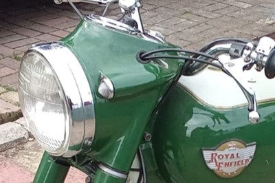 Lot 354 - 1961 Royal Enfield 350 Bullet