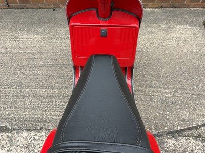 Lot 131 - c.2017 Vespa PX150