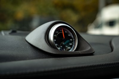 Lot 14 - 2005 Porsche 911 Carrera 4S