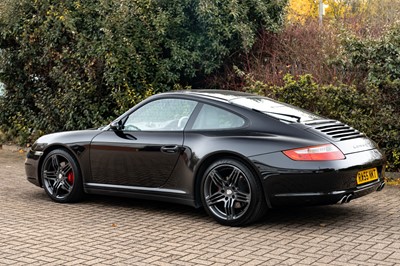 Lot 14 - 2005 Porsche 911 Carrera 4S
