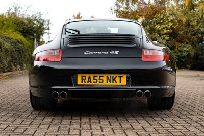 Lot 14 - 2005 Porsche 911 Carrera 4S