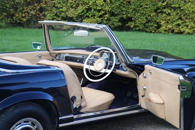 Lot 51 - 1964 Mercedes-Benz 230 / 250 SL