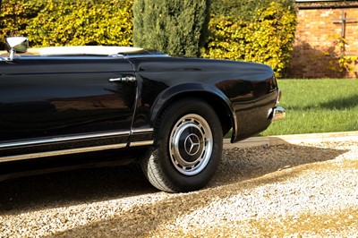 Lot 51 - 1964 Mercedes-Benz 230 / 250 SL