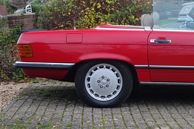 Lot 42 - 1986 Mercedes-Benz 500 SL