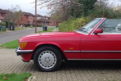 Lot 42 - 1986 Mercedes-Benz 500 SL