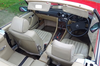 Lot 42 - 1986 Mercedes-Benz 500 SL