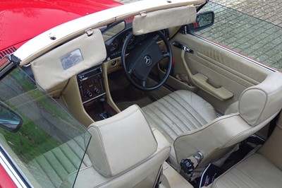 Lot 42 - 1986 Mercedes-Benz 500 SL