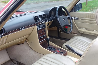 Lot 42 - 1986 Mercedes-Benz 500 SL