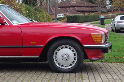 Lot 42 - 1986 Mercedes-Benz 500 SL