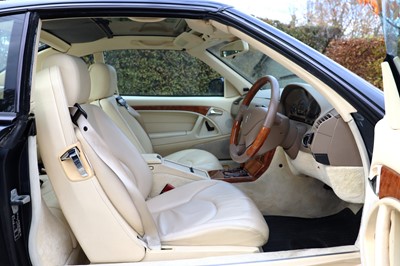 Lot 69 - 1999 Mercedes-Benz SL280