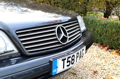 Lot 69 - 1999 Mercedes-Benz SL280