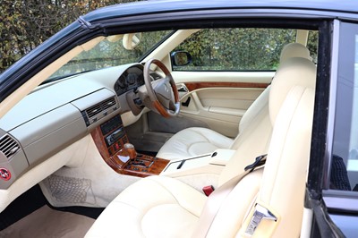 Lot 69 - 1999 Mercedes-Benz SL280