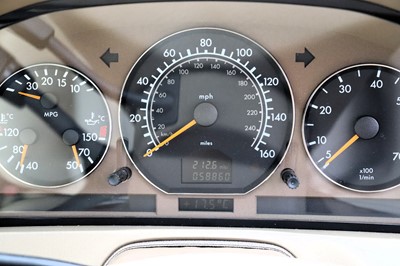 Lot 69 - 1999 Mercedes-Benz SL280