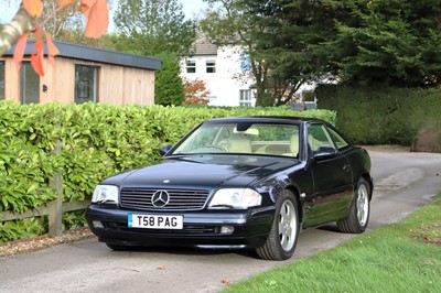 Lot 69 - 1999 Mercedes-Benz SL280