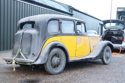 Lot 98 - 1937 Humber 12 Six-Light Saloon
