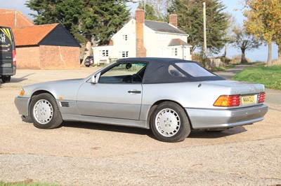 Lot 48 - 1995 Mercedes-Benz SL 320