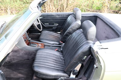 Lot 24 - 1981 Mercedes-Benz 380 SL