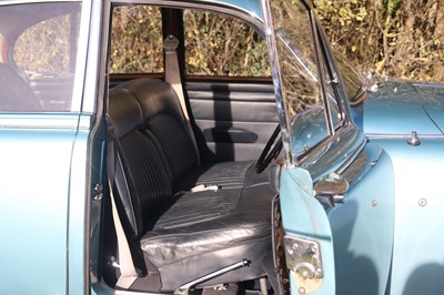 Lot 29 - 1967 Daimler V8 250