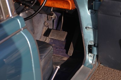 Lot 29 - 1967 Daimler V8 250