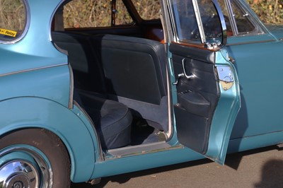 Lot 29 - 1967 Daimler V8 250