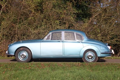 Lot 29 - 1967 Daimler V8 250