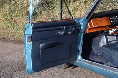 Lot 29 - 1967 Daimler V8 250