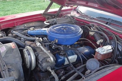 Lot 102 - 1976 Ford Elite