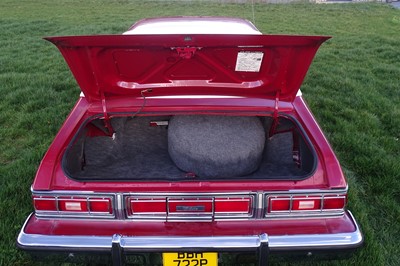 Lot 102 - 1976 Ford Elite