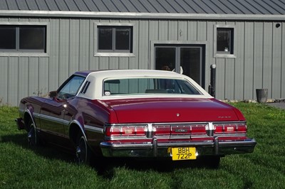 Lot 102 - 1976 Ford Elite