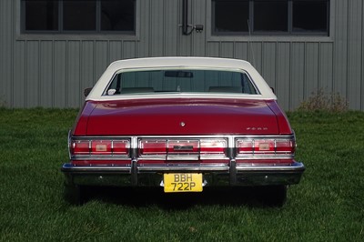 Lot 102 - 1976 Ford Elite