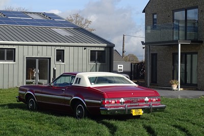 Lot 102 - 1976 Ford Elite