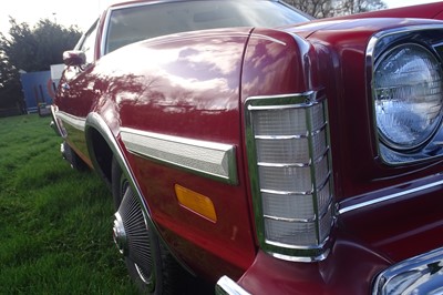 Lot 102 - 1976 Ford Elite