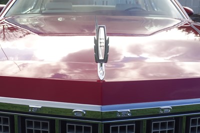 Lot 102 - 1976 Ford Elite