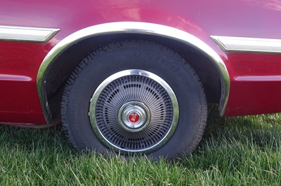 Lot 102 - 1976 Ford Elite