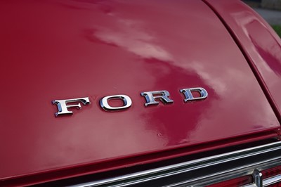 Lot 102 - 1976 Ford Elite