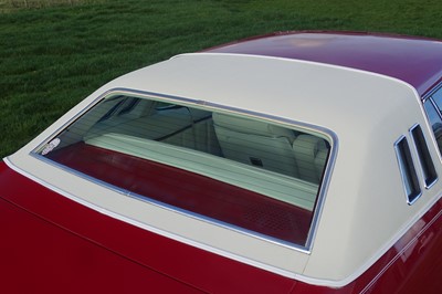 Lot 102 - 1976 Ford Elite