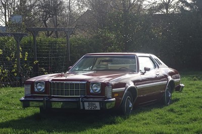 Lot 102 - 1976 Ford Elite