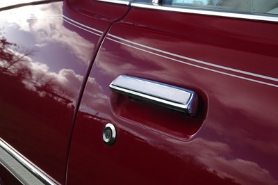 Lot 102 - 1976 Ford Elite