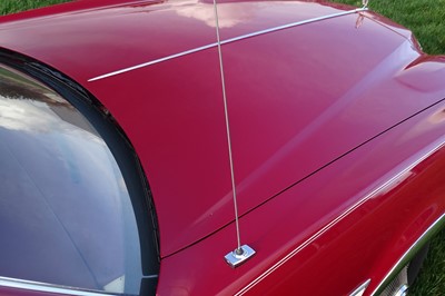 Lot 102 - 1976 Ford Elite