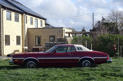 Lot 102 - 1976 Ford Elite