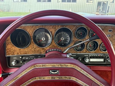 Lot 102 - 1976 Ford Elite