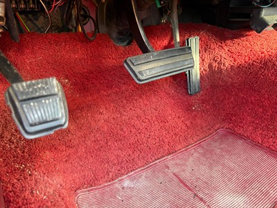 Lot 102 - 1976 Ford Elite