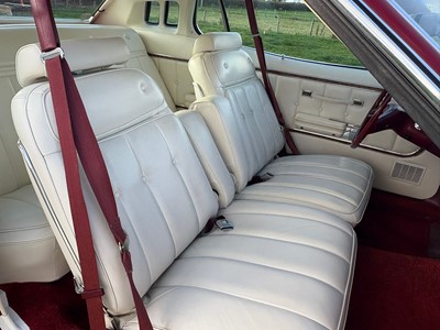 Lot 102 - 1976 Ford Elite