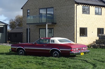 Lot 102 - 1976 Ford Elite