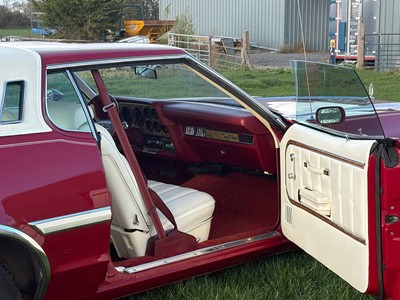 Lot 102 - 1976 Ford Elite