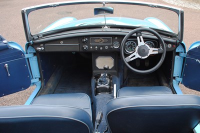 Lot 13 - 1965 MG B Roadster