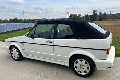 Lot 100 - 1990 Volkswagen Golf Clipper Cabriolet